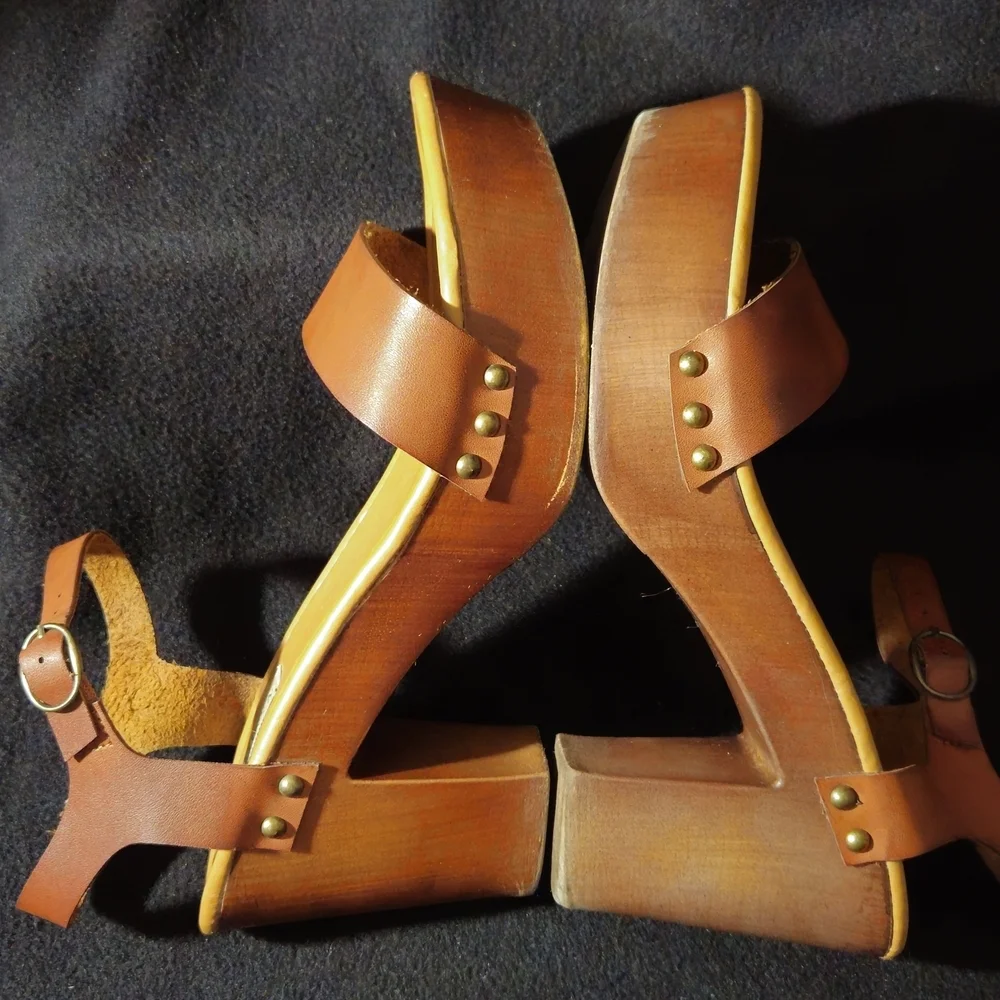Steve Madden Cognac Brown Platform Wooden Chunky Heel Sandals - Size 10